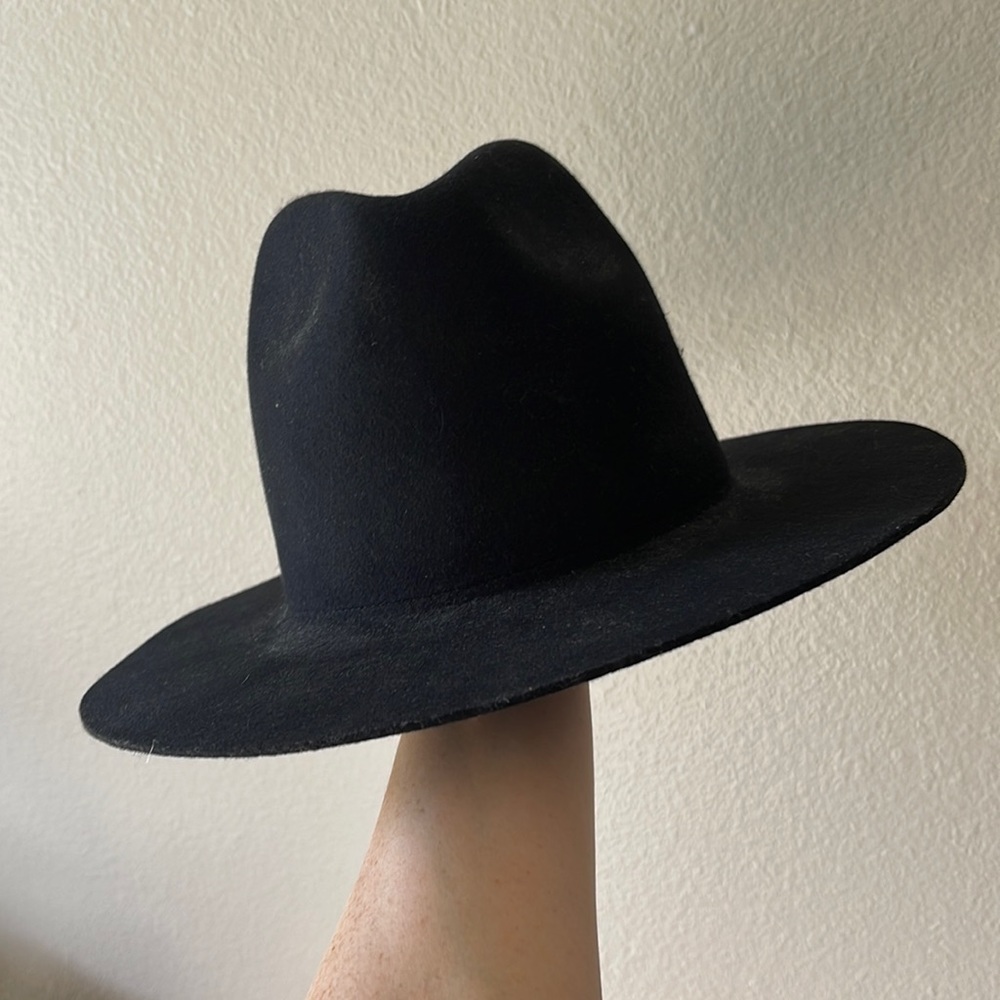 Gigi Pip Womens Hat